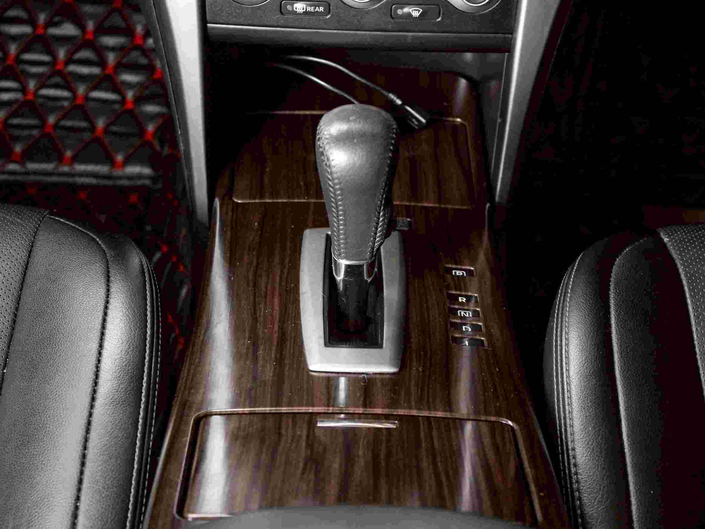 2012 NISSAN TEANA 200 XL