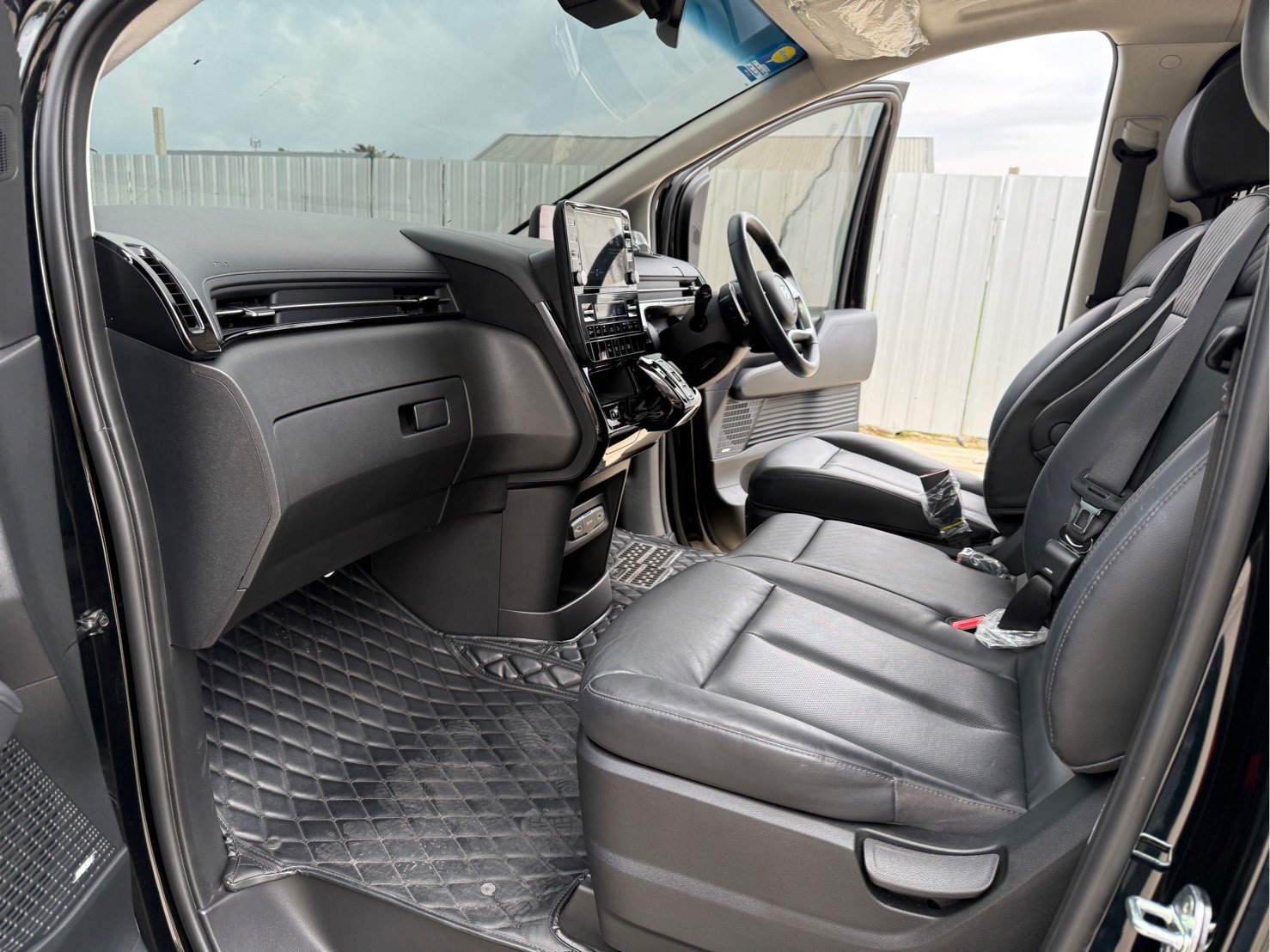 2022 Hyundai Staria 2.2D Premium