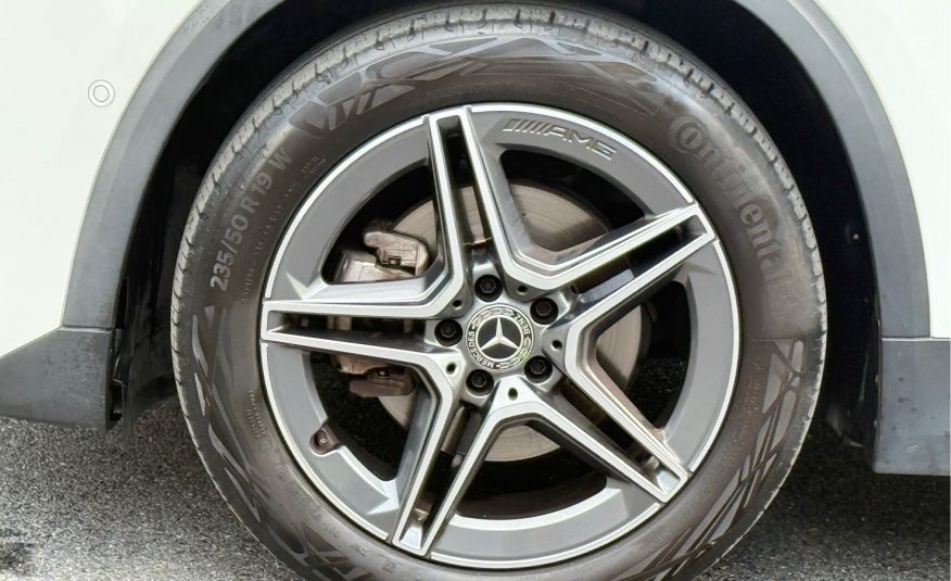2021 Mercedes-Benz GLA200 AMG