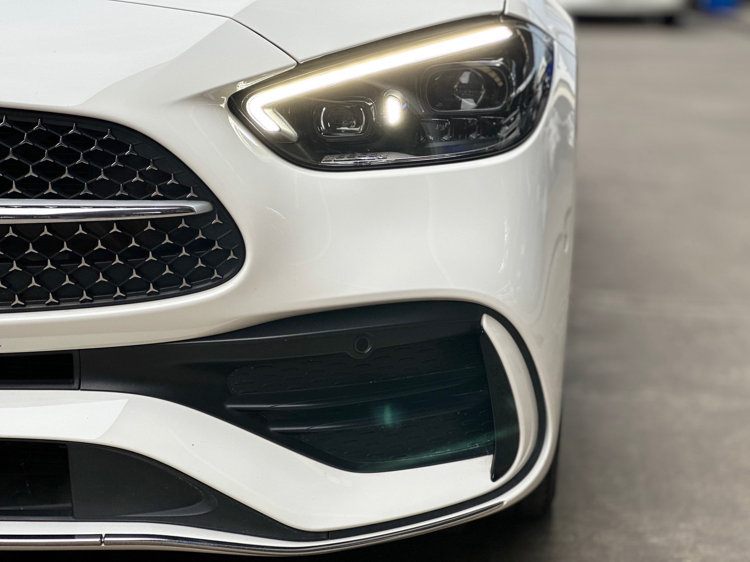 2023 Mercedes-Benz C350e AMG Dynamic