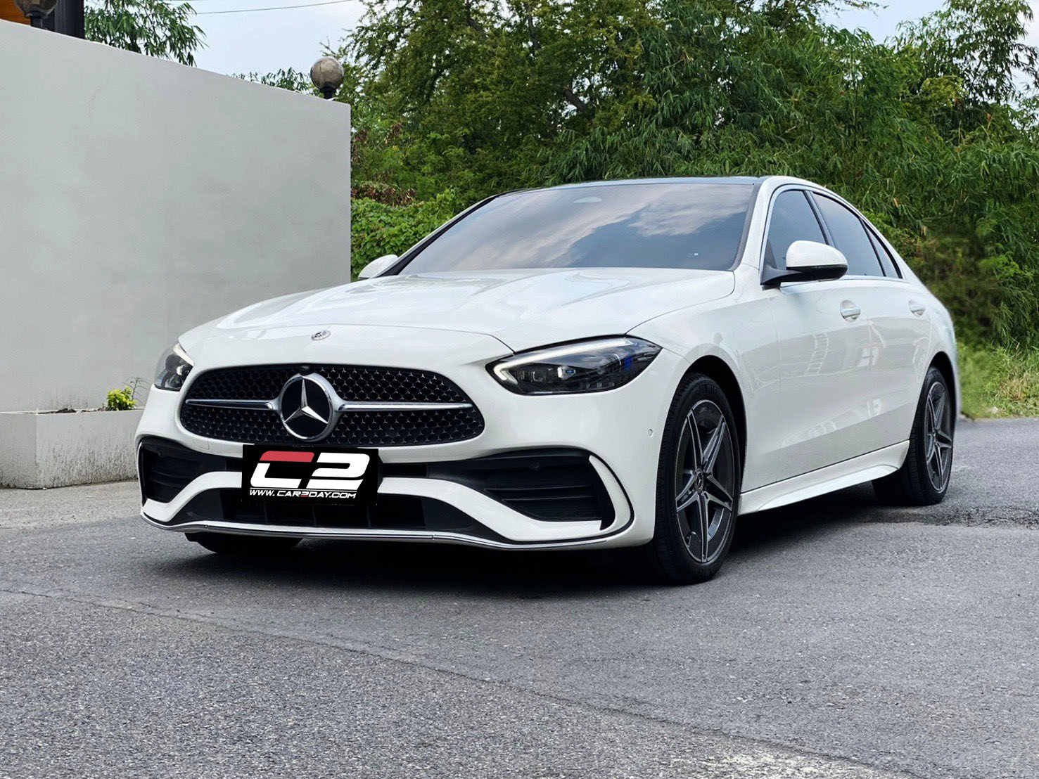 2023 Mercedes-Benz C350e AMG Dynamic