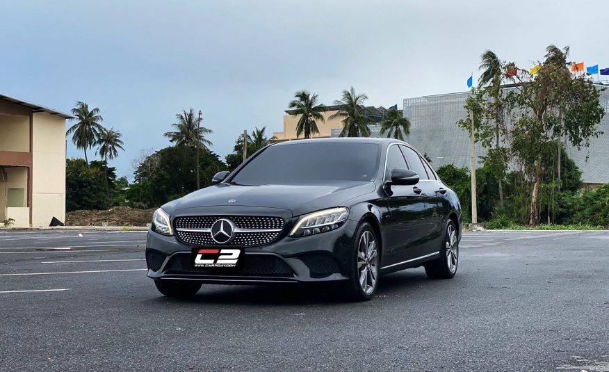 2019 Mercedes-Benz C300e Avantgarde EQ Power