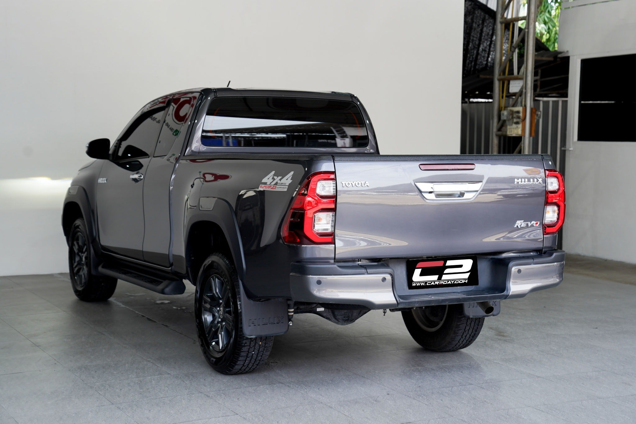 2024 TOYOTA HILUX REVO SMART CAB 2.4 MID PRERUNNER 4WD MT