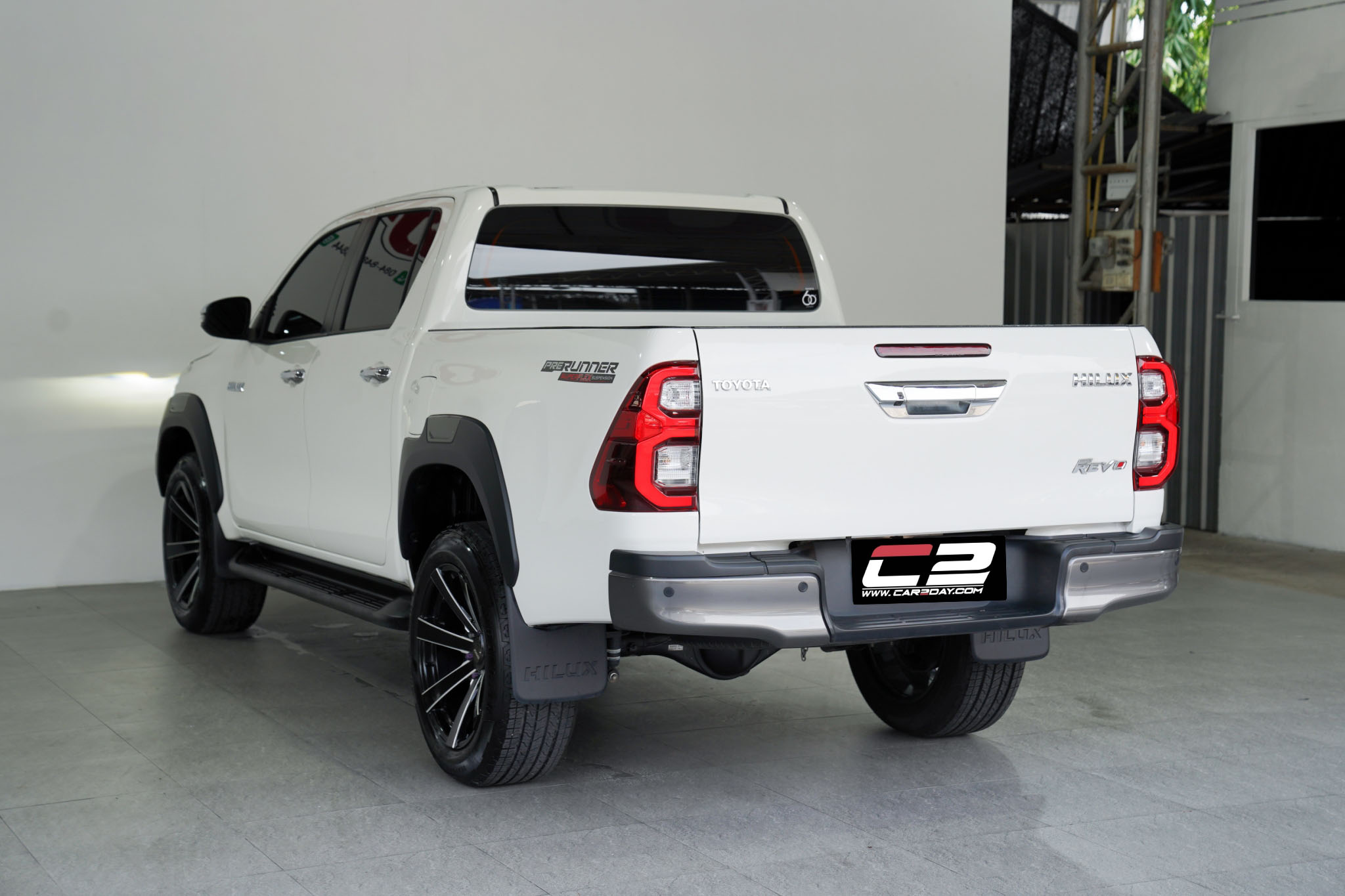 2022 TOYOTA HILUX REVO 2.4 MID PRERUNNER 4ประตู AT