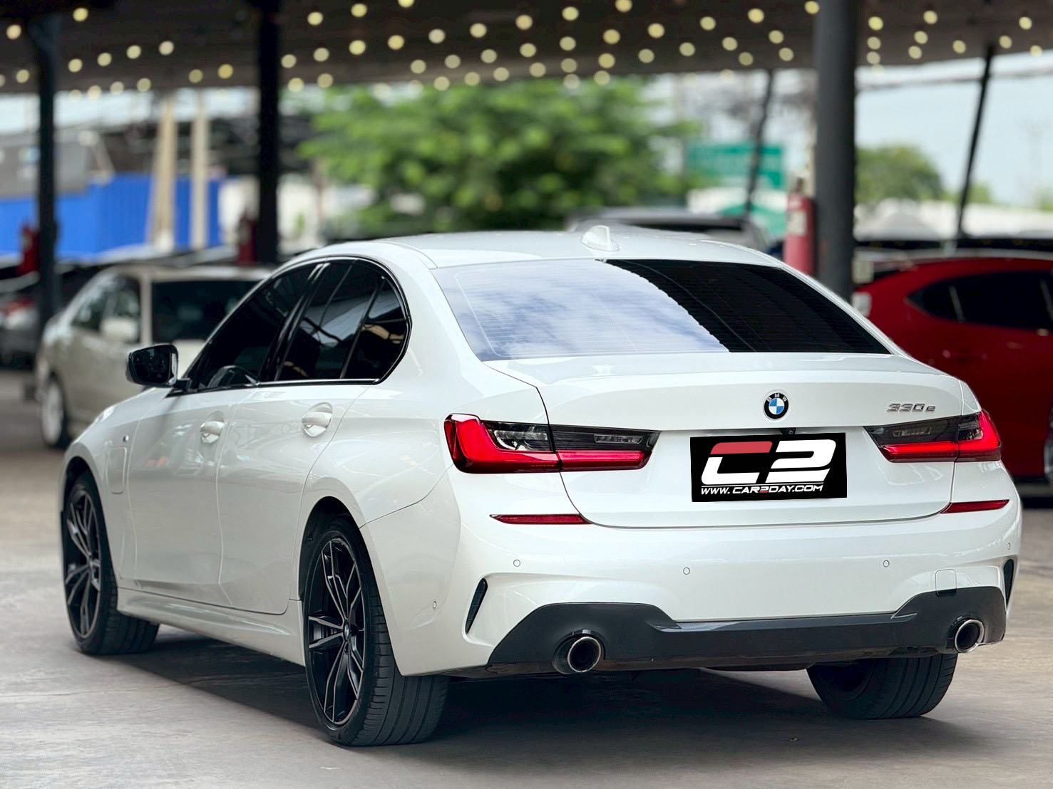 2019 BMW 330e M sport