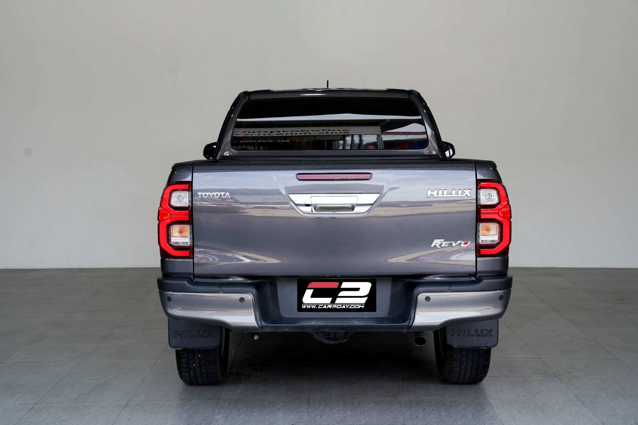 2024 TOYOTA HILUX REVO SMART CAB 2.4 MID PRERUNNER 4WD MT