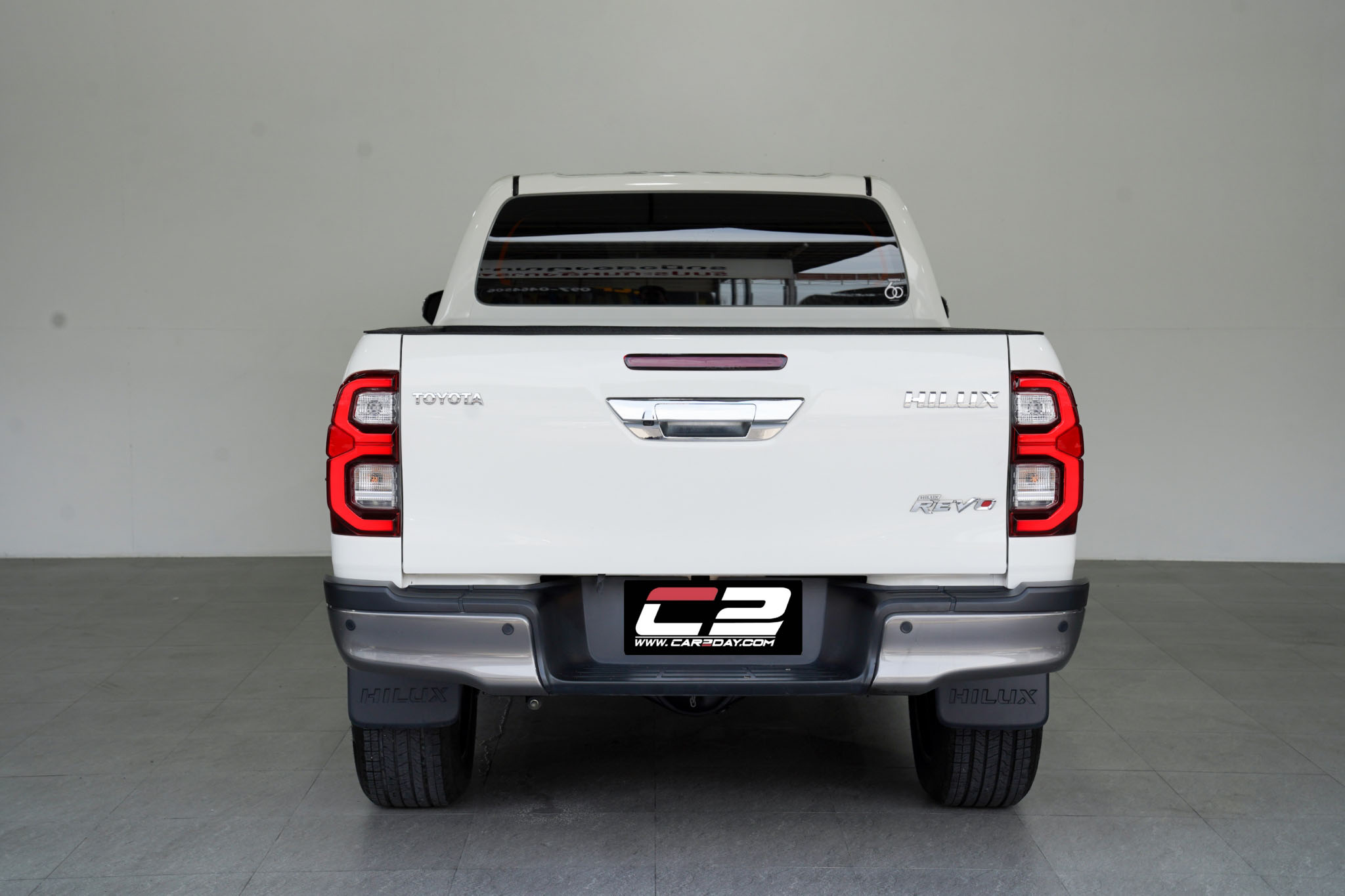 2022 TOYOTA HILUX REVO 2.4 MID PRERUNNER 4ประตู AT