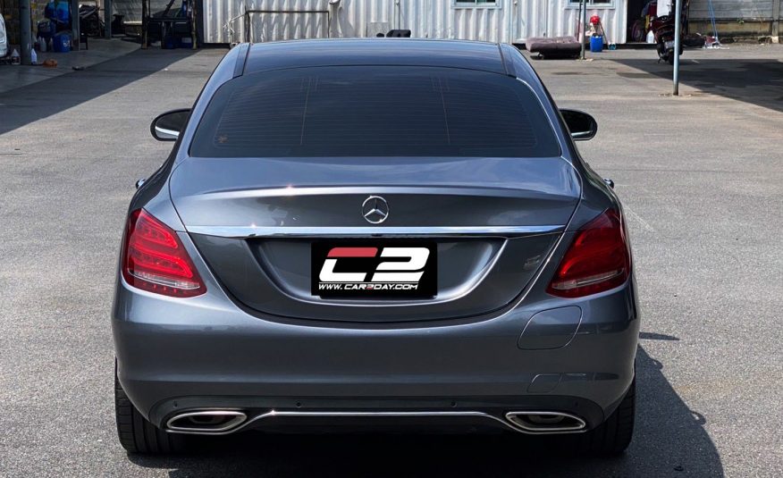 2017 Mercedes-Benz C350e AMG Dynamic