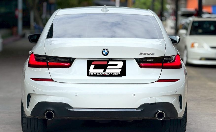 2019 BMW 330e M sport