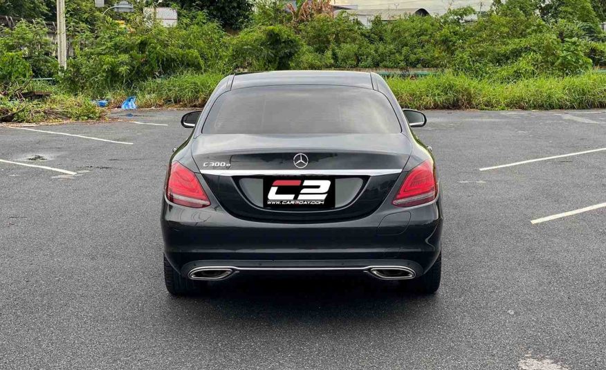 2019 Mercedes-Benz C300e Avantgarde EQ Power