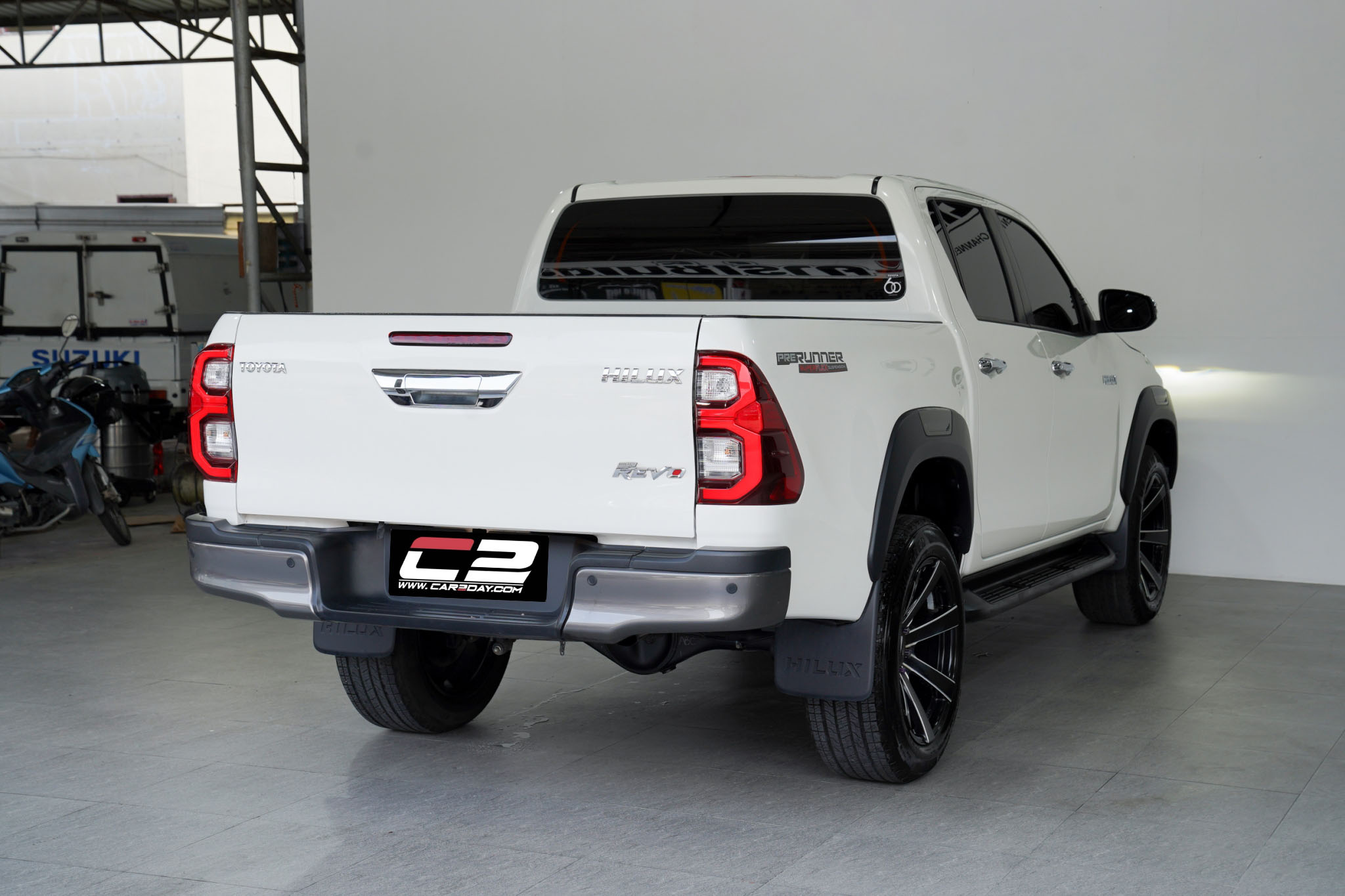 2022 TOYOTA HILUX REVO 2.4 MID PRERUNNER 4ประตู AT