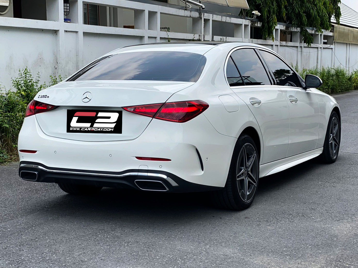 2023 Mercedes-Benz C350e AMG Dynamic