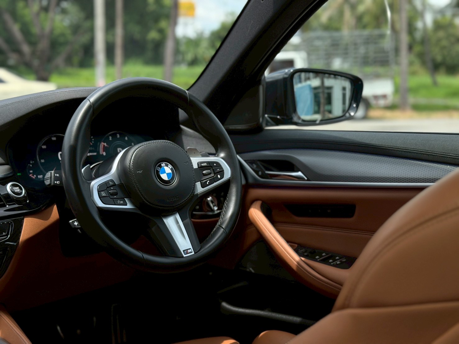 2019 BMW 530e M Sport