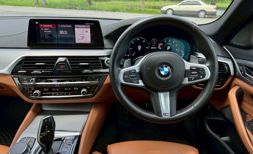 2019 BMW 530e M Sport