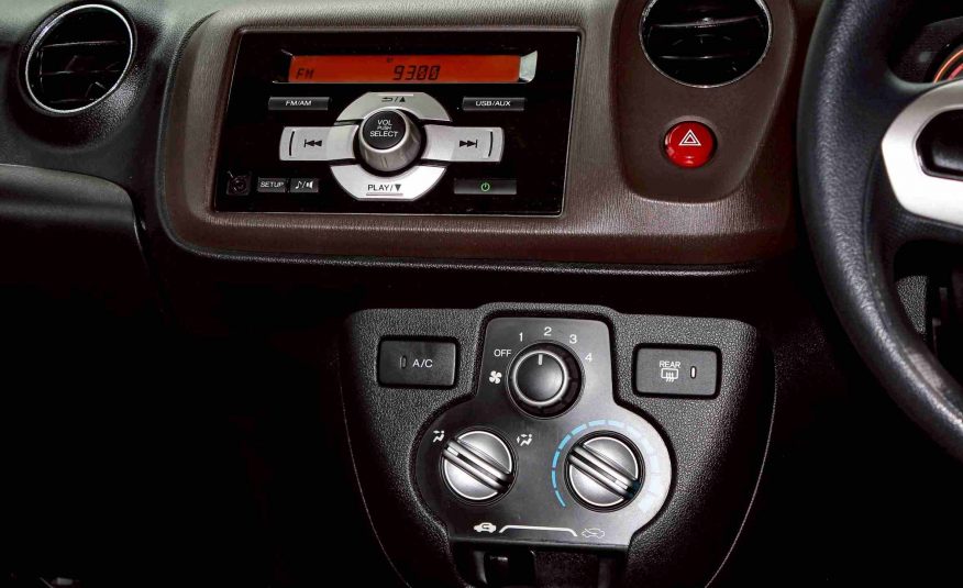 2013 HONDA BRIO AMAZE 1.2 V