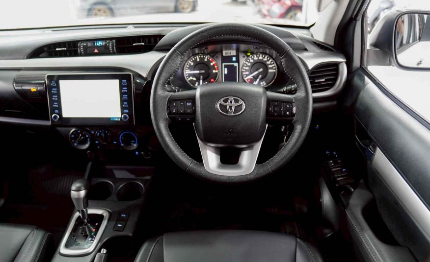 2022 TOYOTA HILUX REVO 2.4 MID PRERUNNER 4ประตู AT
