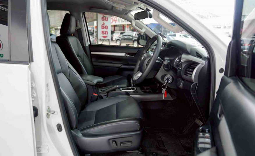 2022 TOYOTA HILUX REVO 2.4 MID PRERUNNER 4ประตู AT