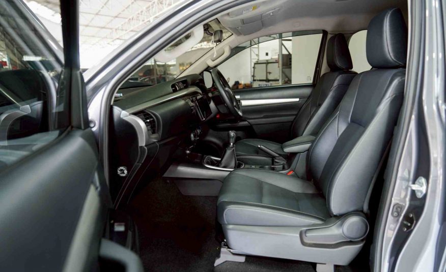 2024 TOYOTA HILUX REVO SMART CAB 2.4 MID PRERUNNER 4WD MT