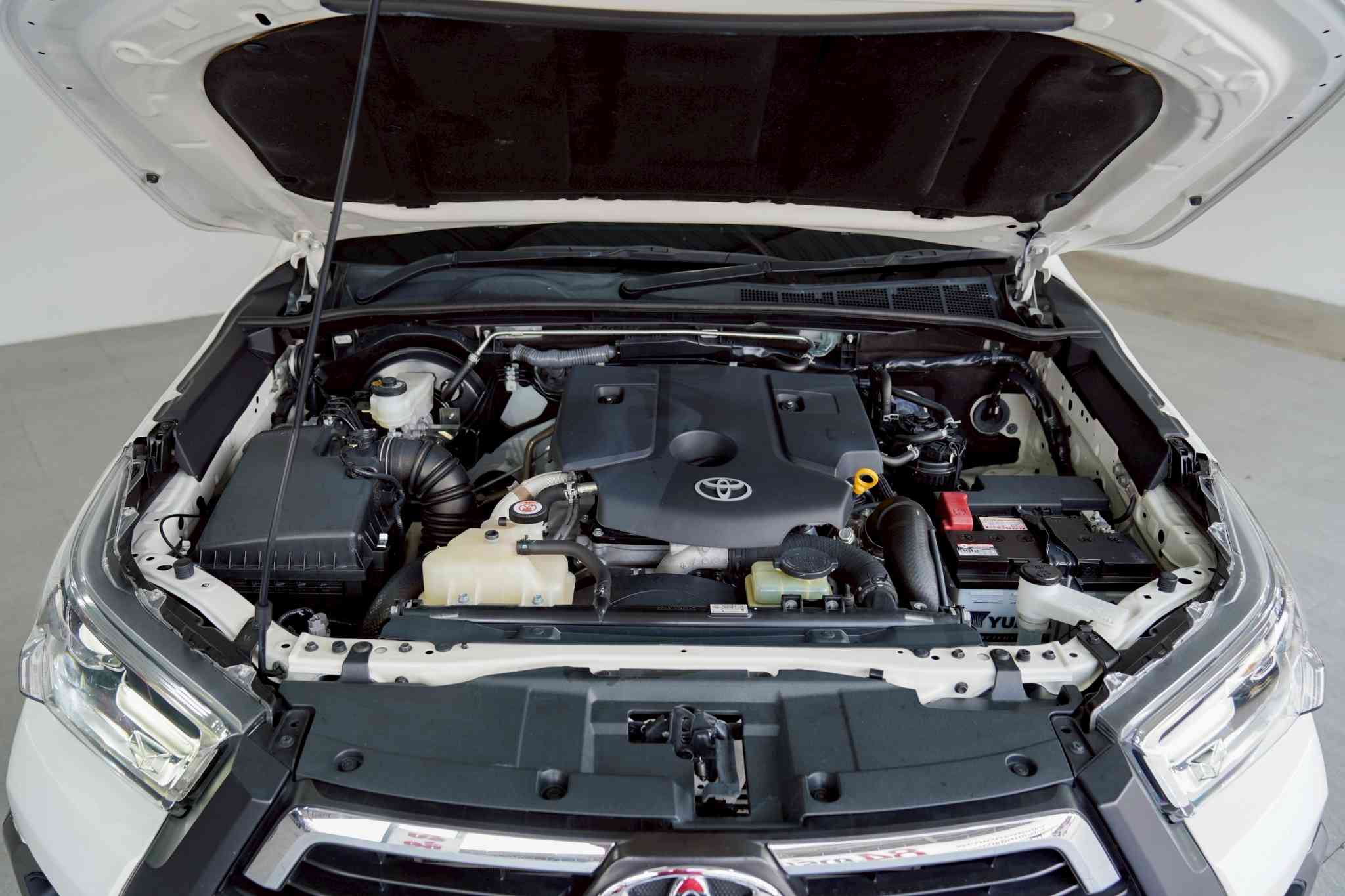 2022 TOYOTA HILUX REVO 2.4 MID PRERUNNER 4ประตู AT
