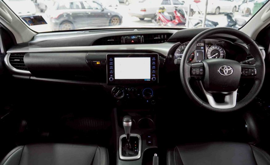 2022 TOYOTA HILUX REVO 2.4 MID PRERUNNER 4ประตู AT