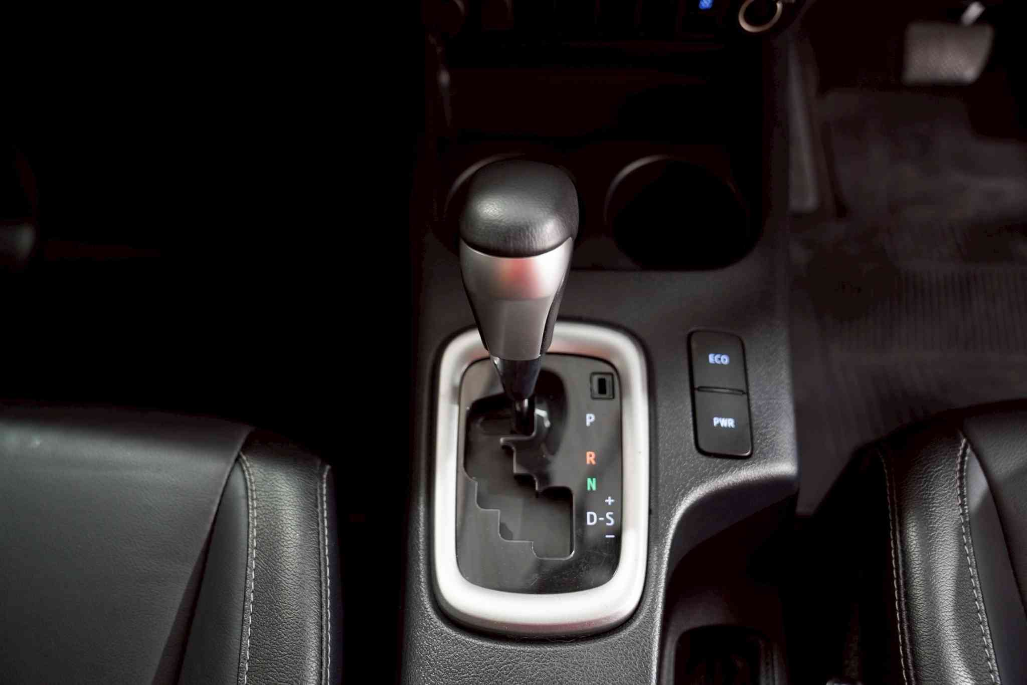2022 TOYOTA HILUX REVO 2.4 MID PRERUNNER 4ประตู AT