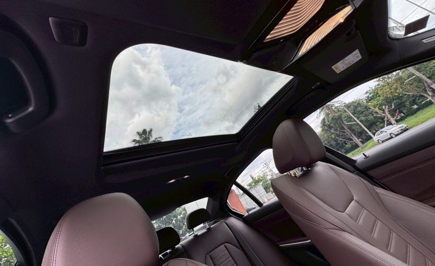 2022 BMW 330e M Sport LCI