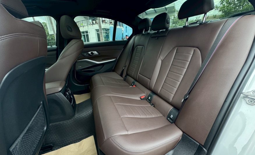 2022 BMW 330e M Sport LCI