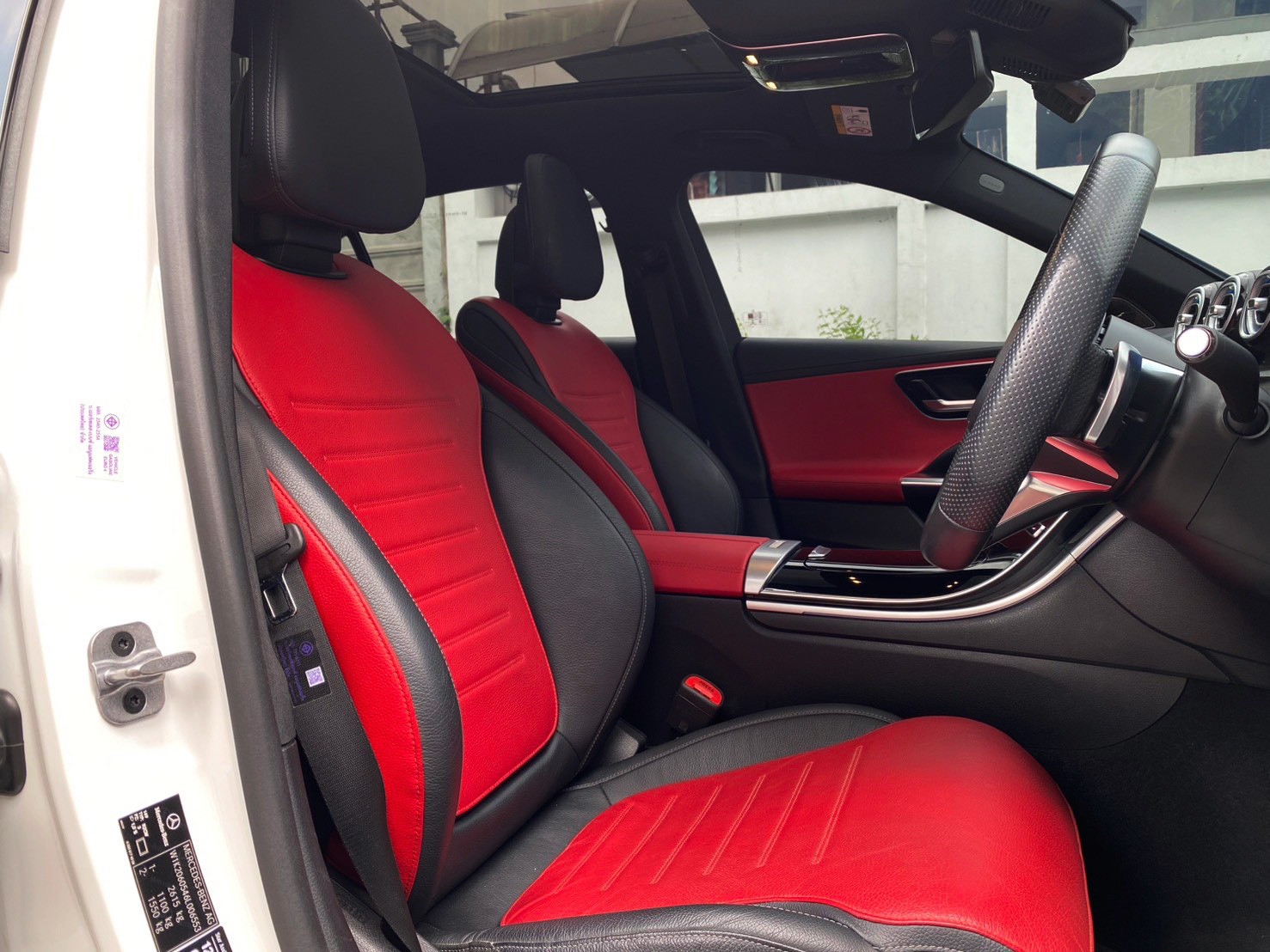 2023 Mercedes-Benz C350e AMG Dynamic