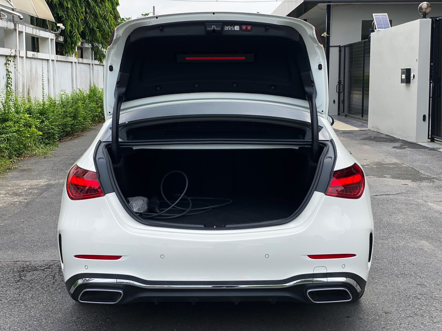 2023 Mercedes-Benz C350e AMG Dynamic
