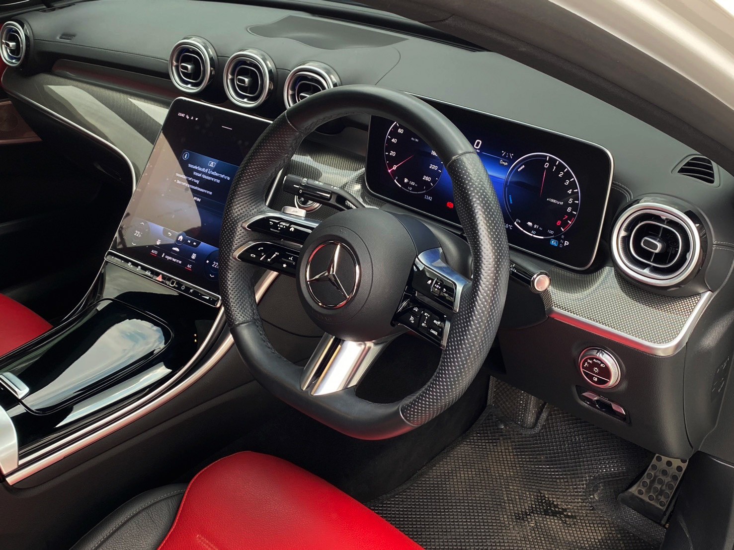 2023 Mercedes-Benz C350e AMG Dynamic