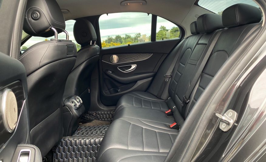 2019 Mercedes-Benz C300e Avantgarde EQ Power