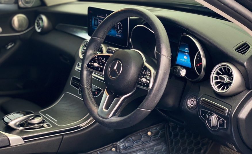 2019 Mercedes-Benz C300e Avantgarde EQ Power