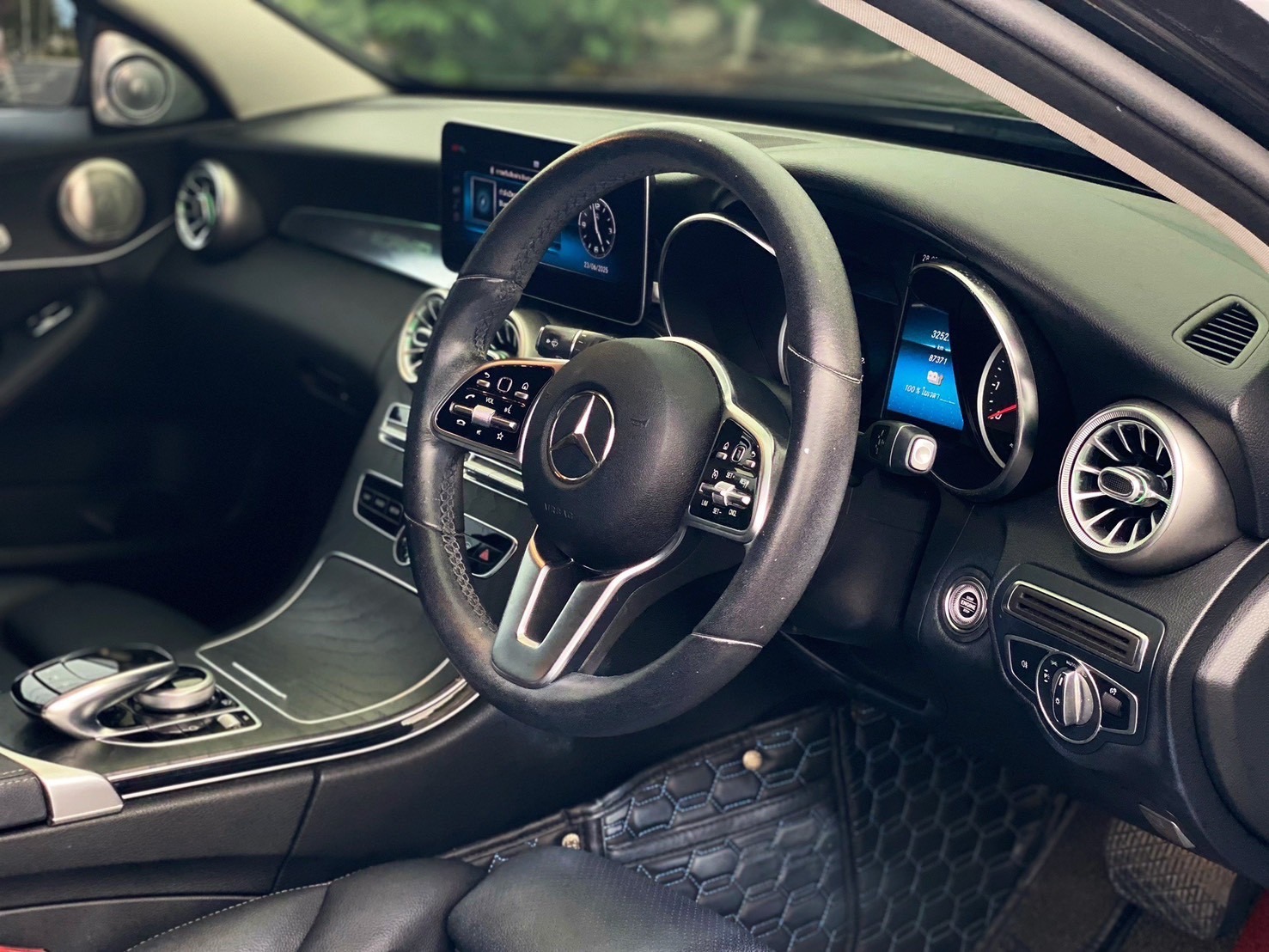 2019 Mercedes-Benz C300e Avantgarde EQ Power