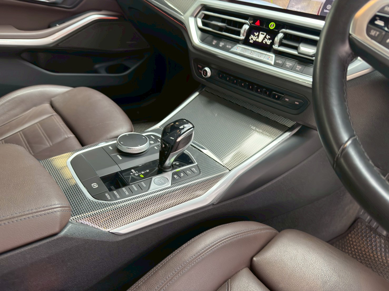 2019 BMW 330e M sport