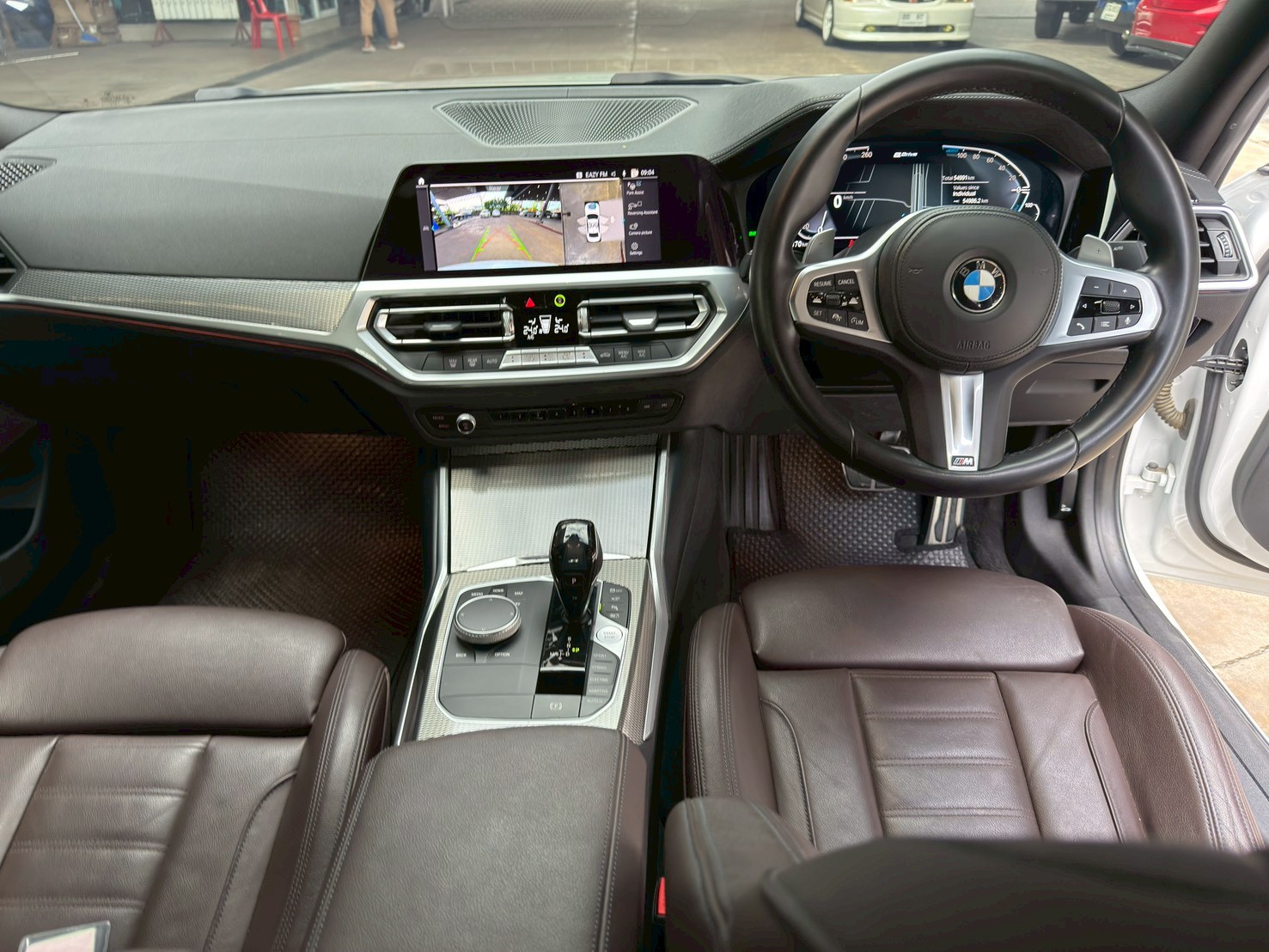 2019 BMW 330e M sport