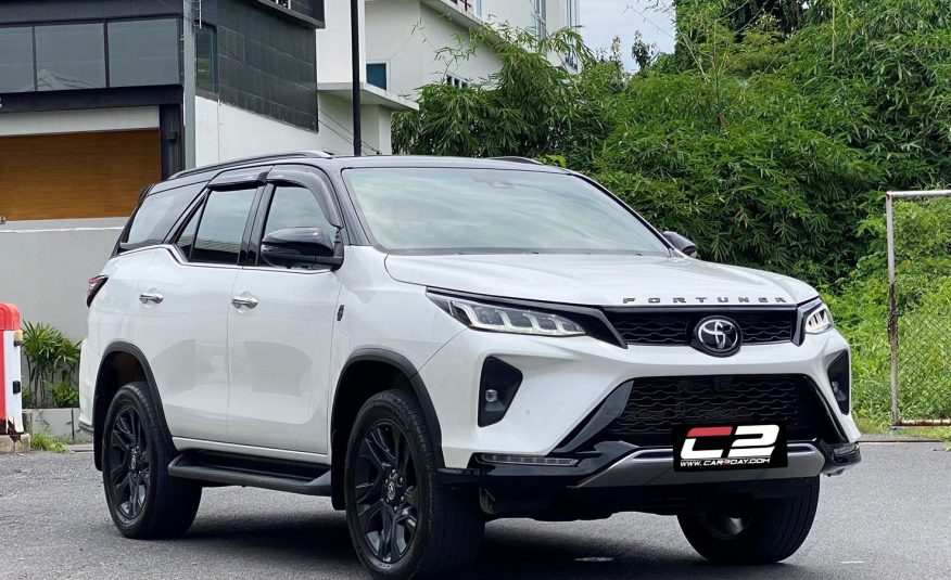 2022 Toyota Fortuner 2.8 LEGENDER 4WD รุ่นพิเศษ 60th
