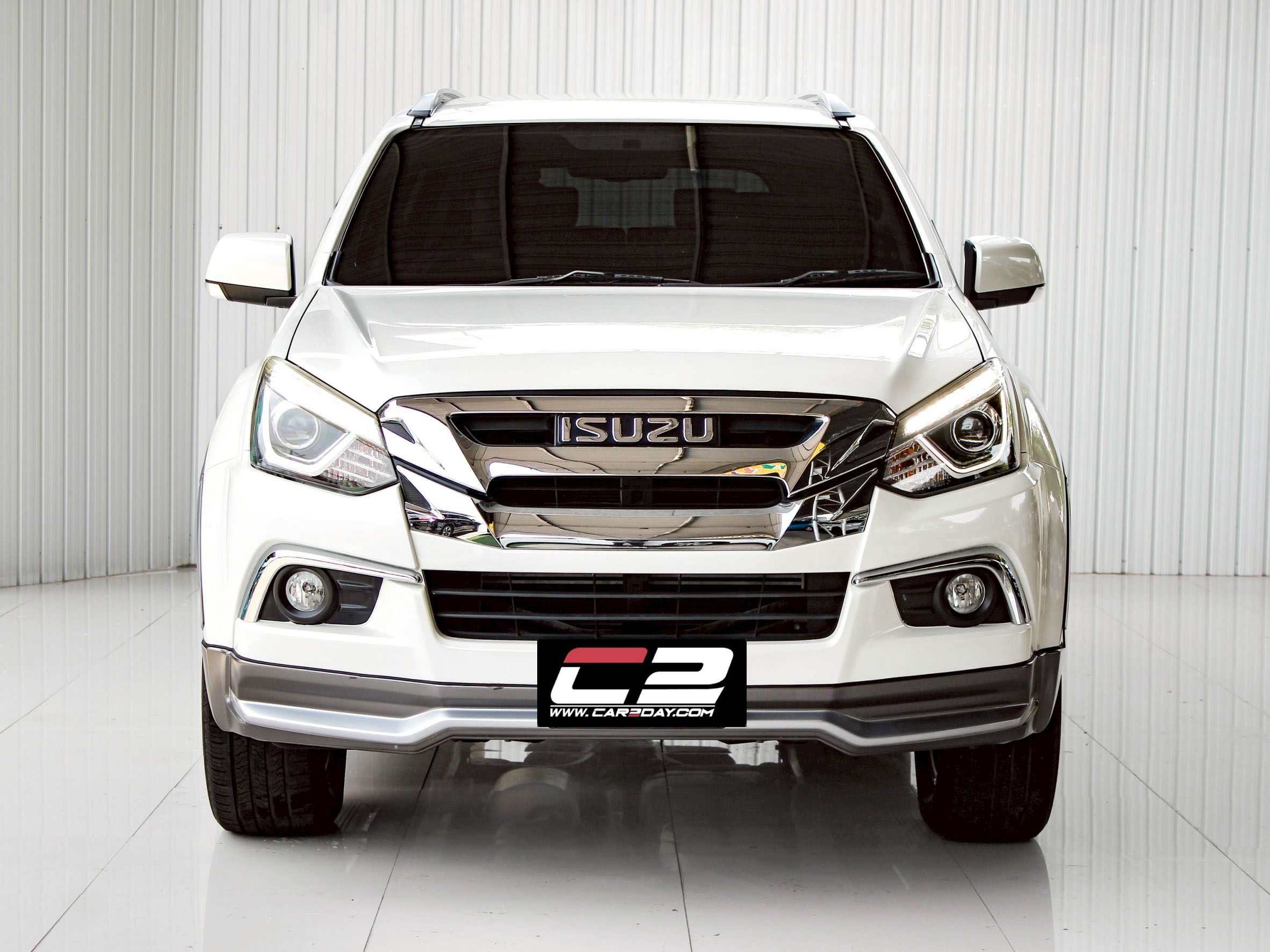 2019 ISUZU MUX 1.9 (DVD Navi