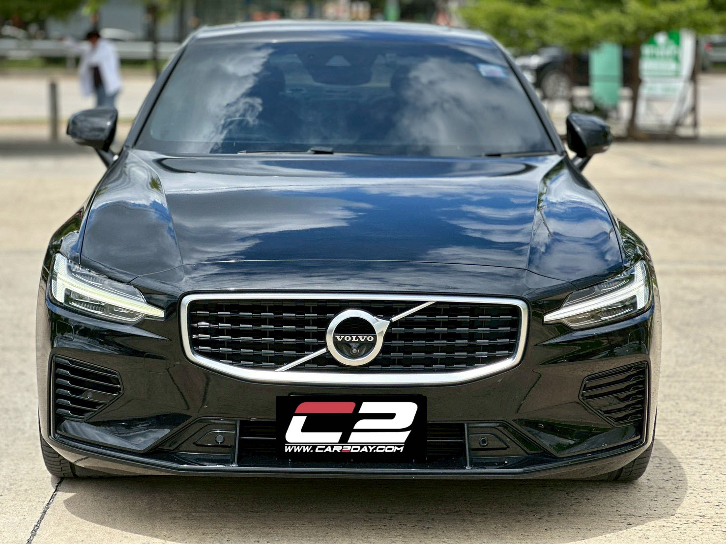2020 VOLVO S60 T8 R-Design AWD