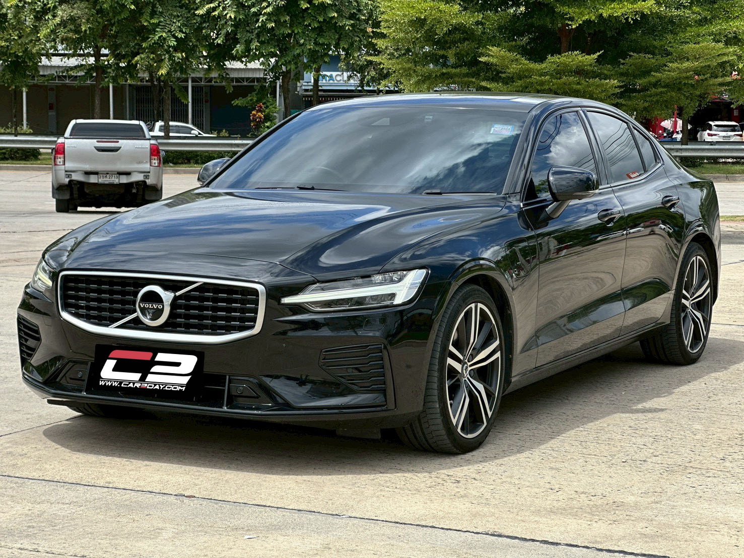 2020 VOLVO S60 T8 R-Design AWD