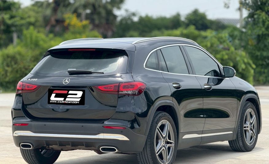 2021 Mercedes-Benz GLA200 AMG Dynamic