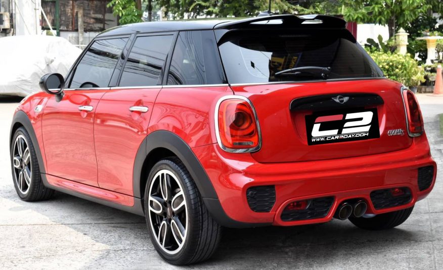 2015 Mini Cooper S 5-Turer JCW Look