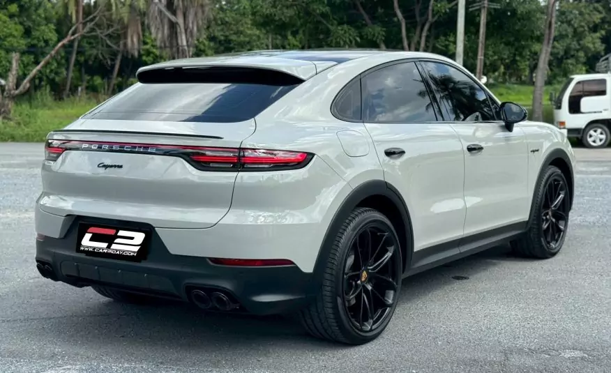 2020 Porsche Cayenne e-hybrid Lightweight Coupe