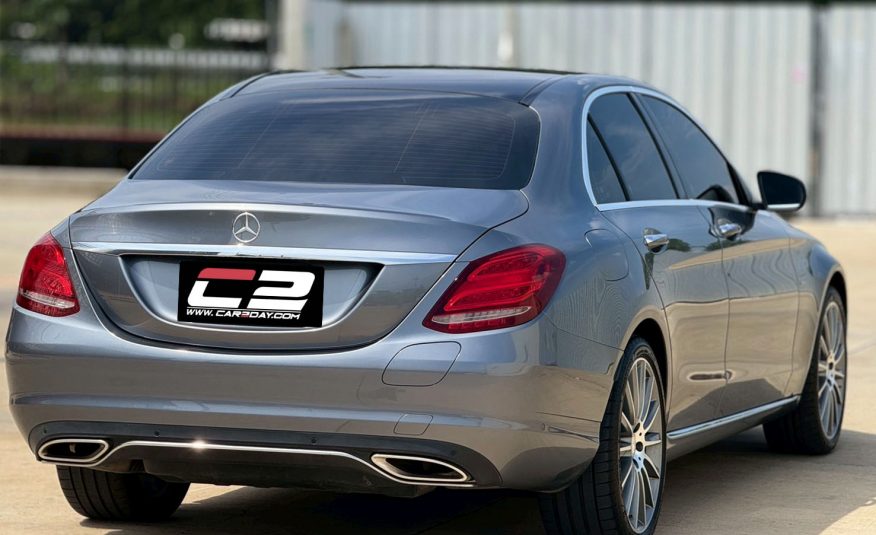 2017 Mercedes-Benz C350e AMG Dynamic