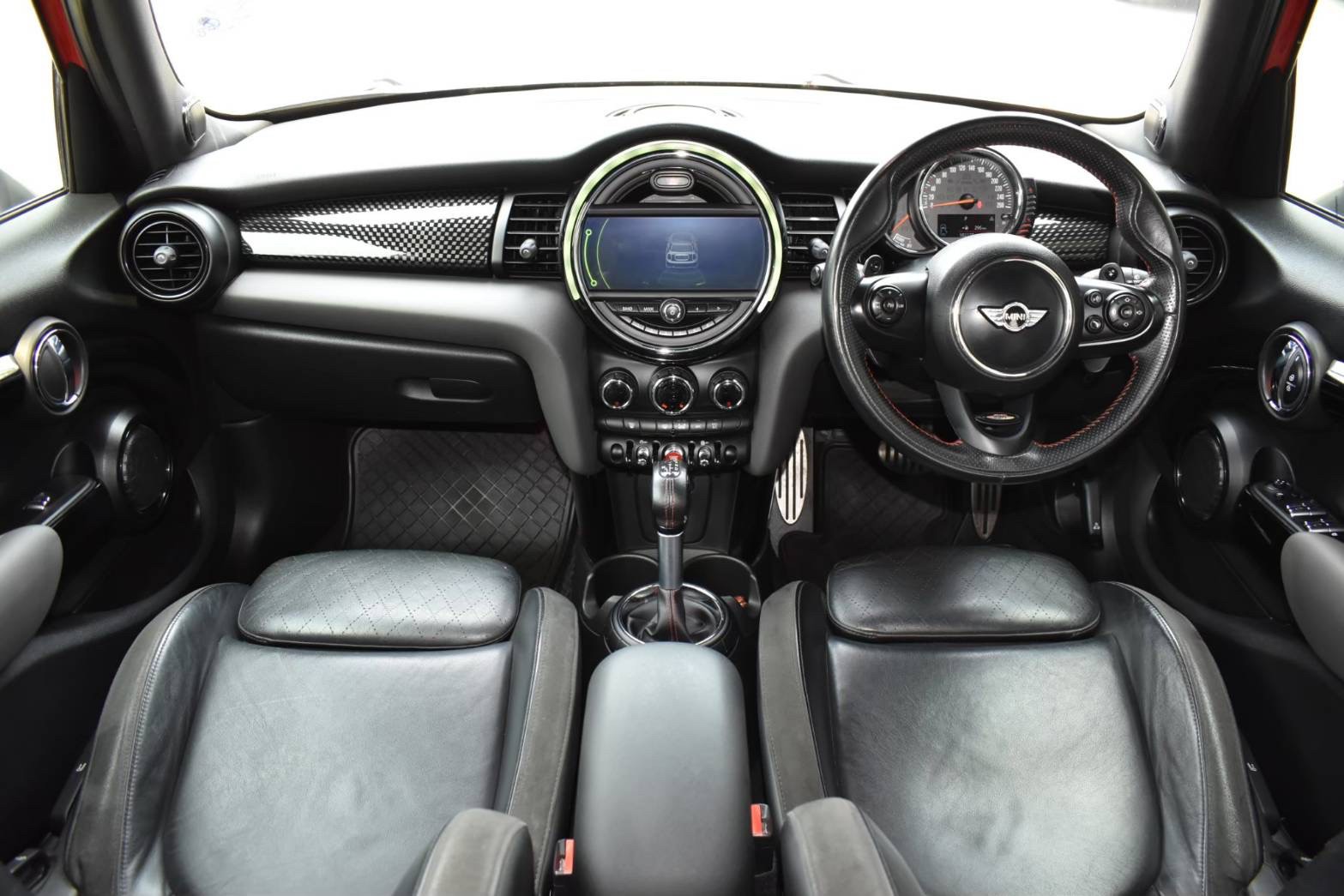 2015 Mini Cooper S 5-Turer JCW Look