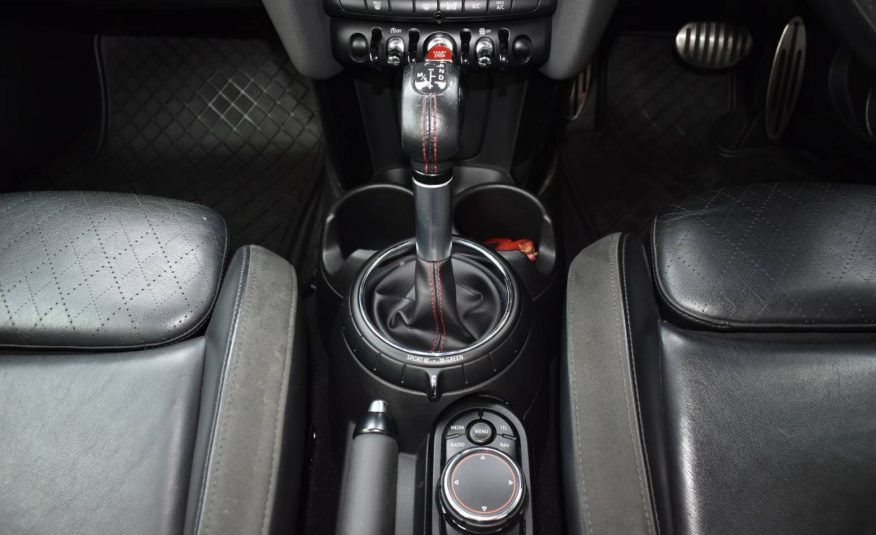 2015 Mini Cooper S 5-Turer JCW Look