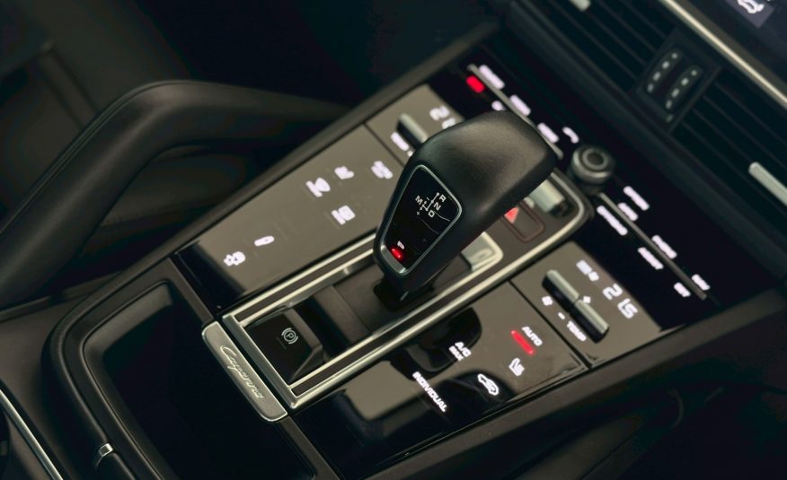 2019 Porsche Cayenne e-hybrid Coupe
