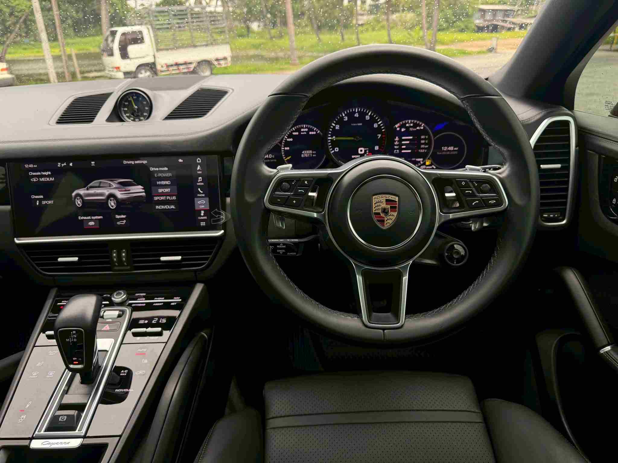 2019 Porsche Cayenne e-hybrid Coupe
