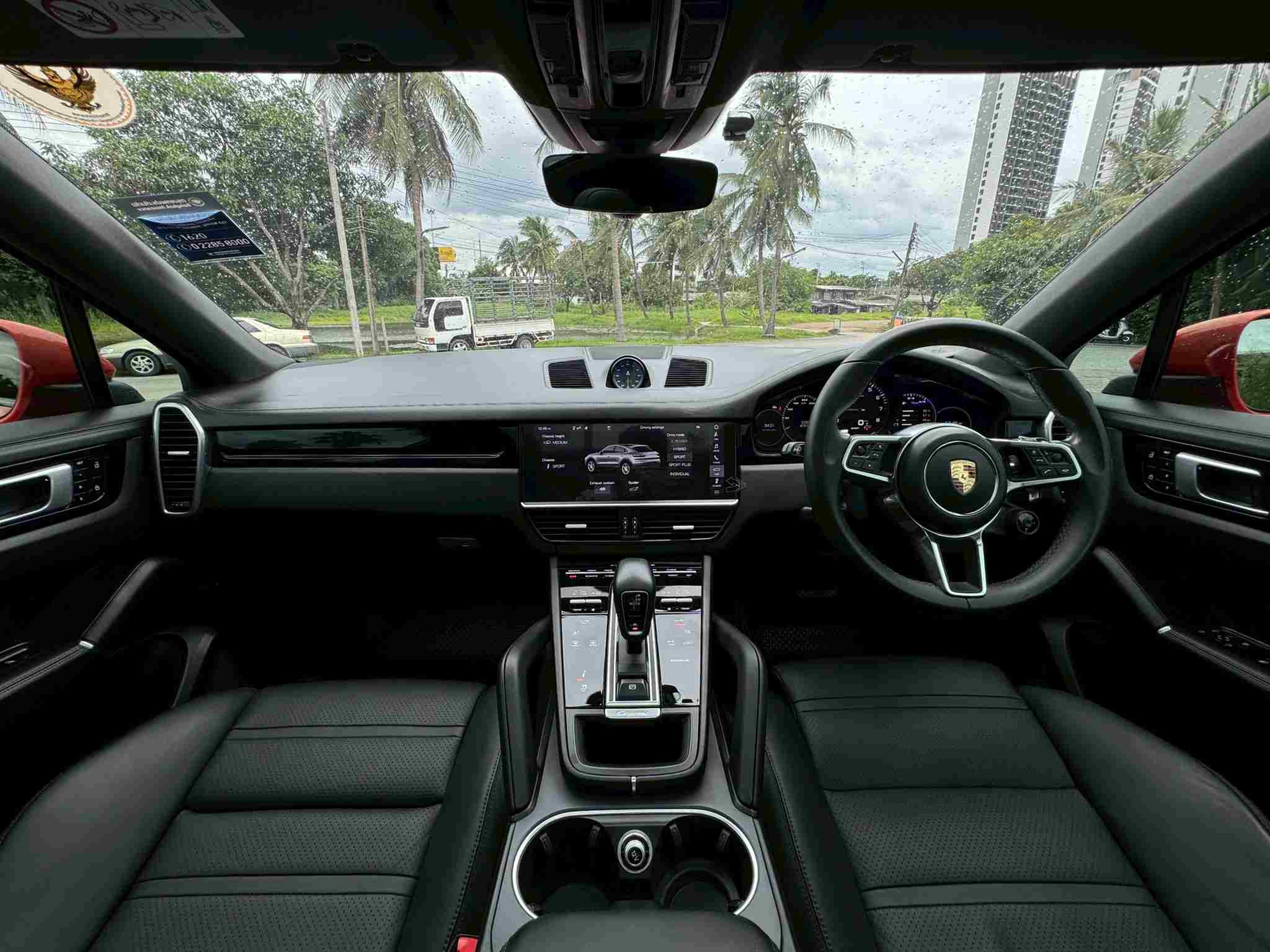 2019 Porsche Cayenne e-hybrid Coupe