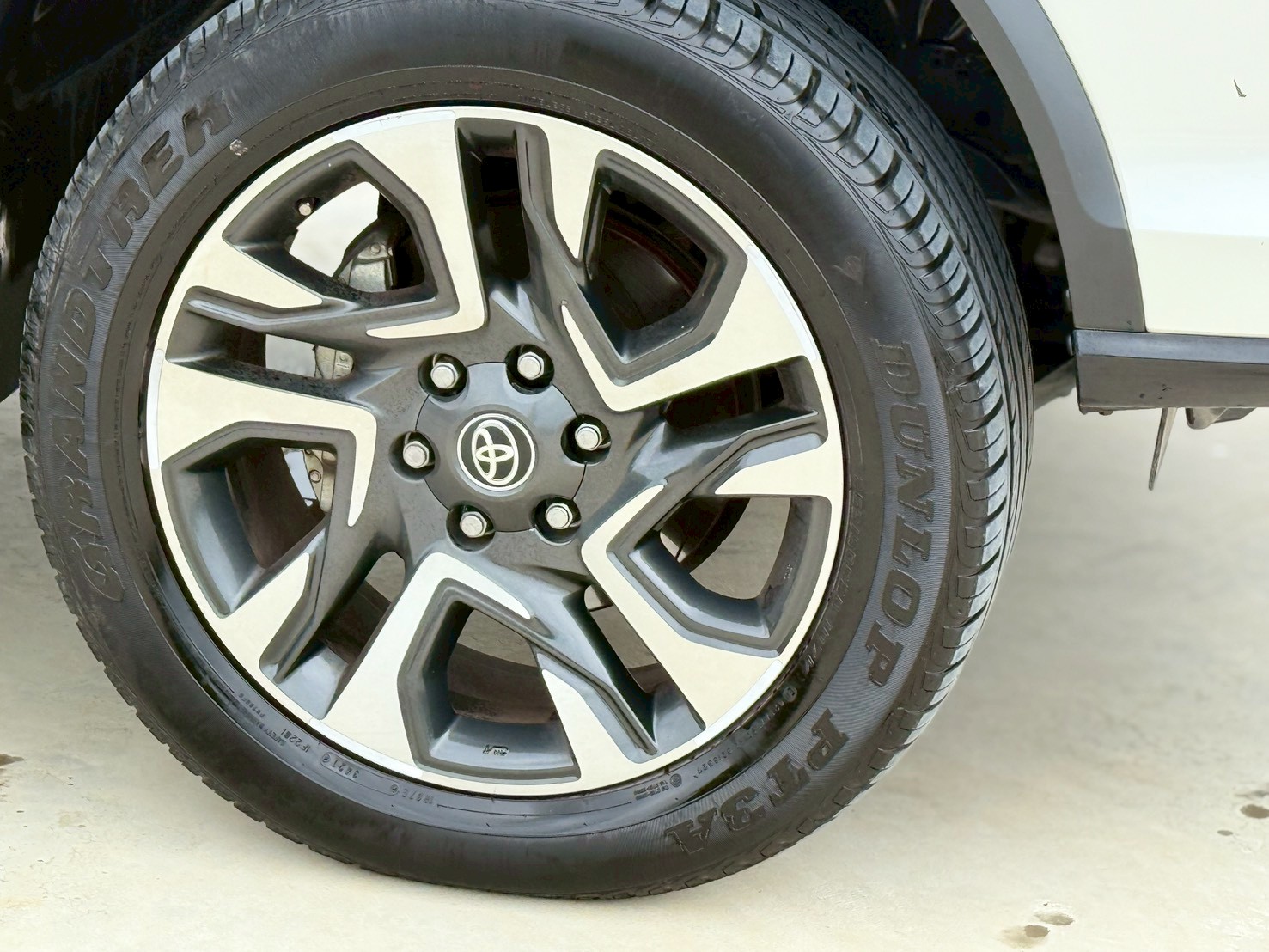2021 Toyota Fortuner 2.8 LEGENDER