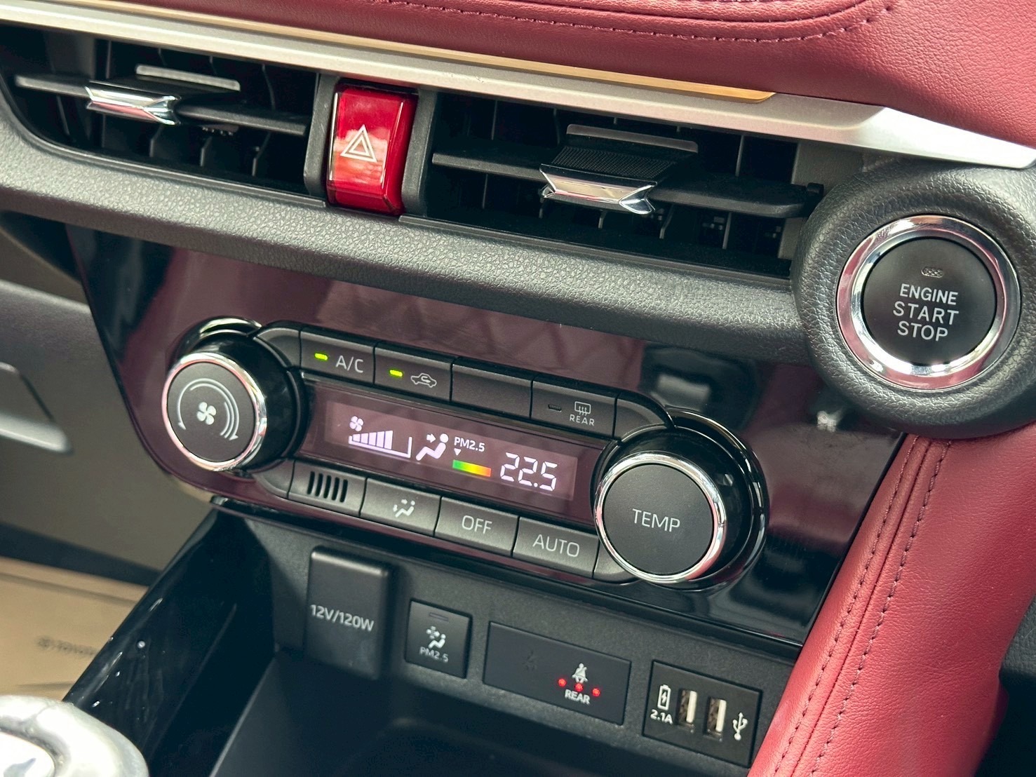 2022 TOYOTA ATIV Sedan Premium Luxury